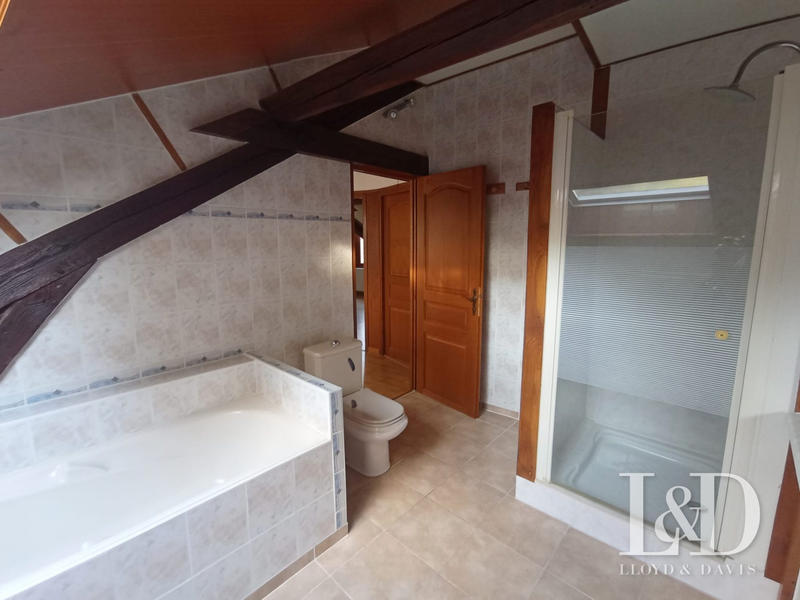 Maison ancienne - 134 m² - 5 pièces