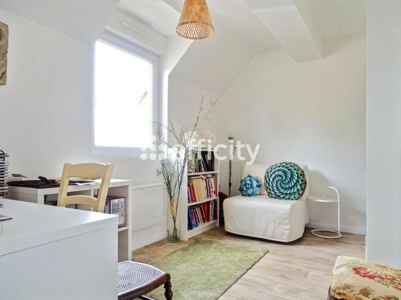 Maison - 179 m² - 8 pièces