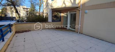 Appartement - 82 m² - 3 pièces