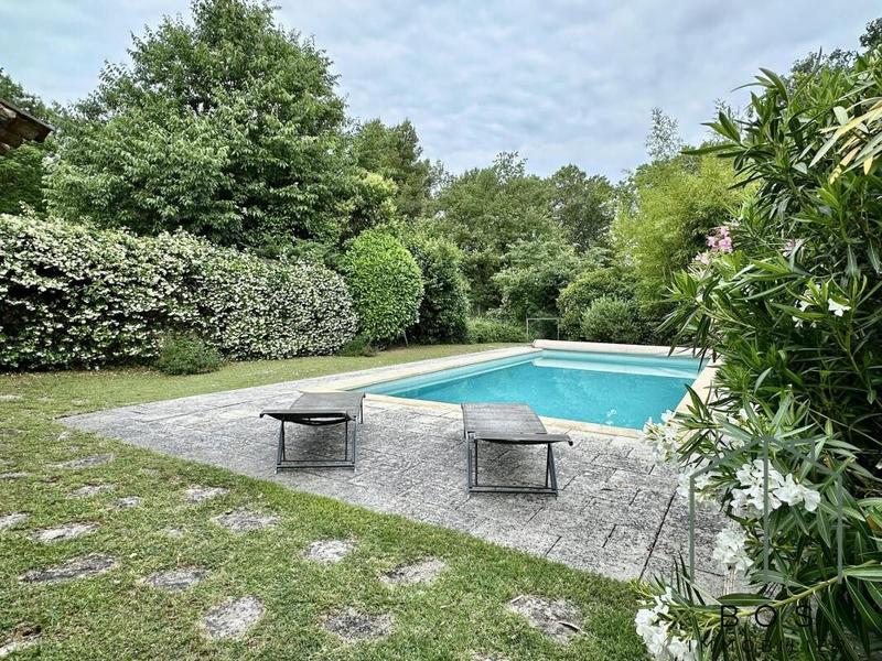 Maison - 189 m² - 5 pièces