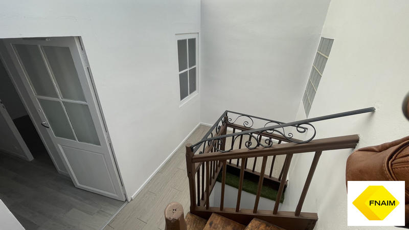 Maison - 199 m² - 7 pièces