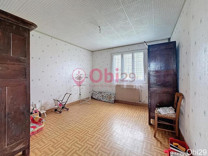 Maison traditionnelle - 118 m² - 8 pièces