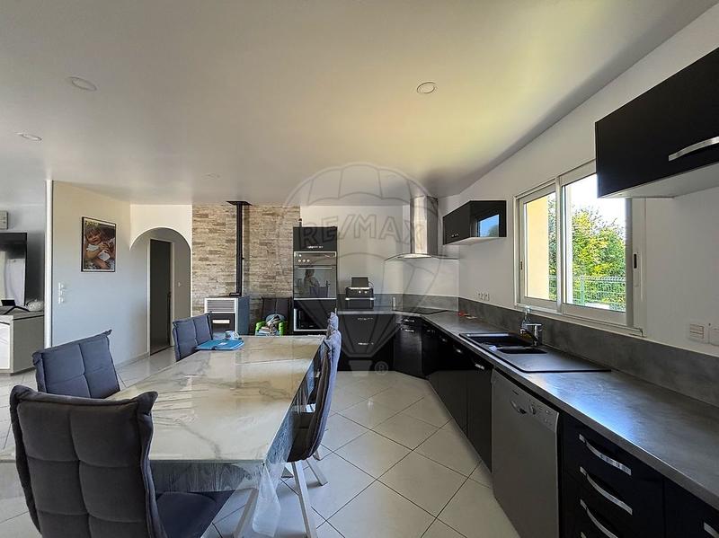 Maison - 117 m² - 4 pièces