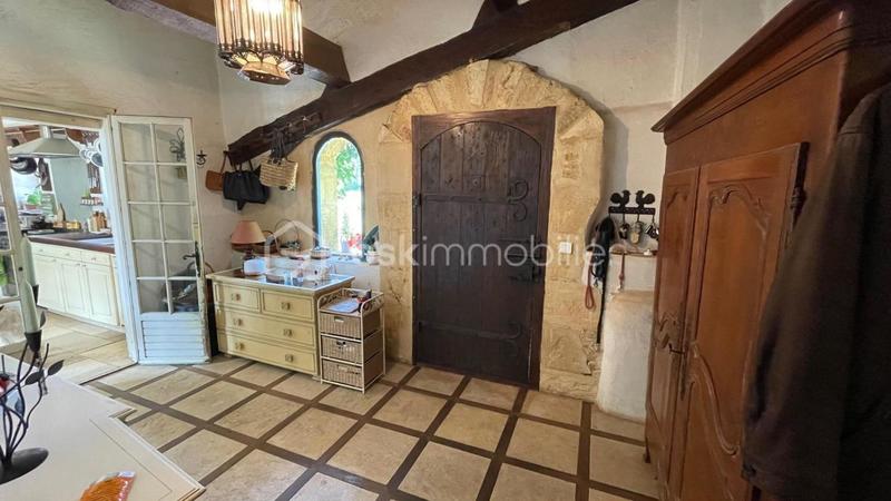 Demeure - 226 m² - 7 pièces