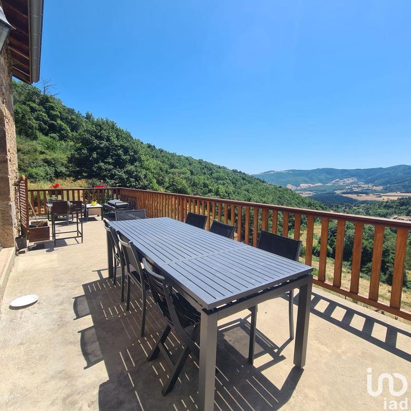 Maison - 157 m² - 5 pièces