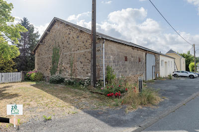 Local commercial - 147 m² - 1 pièce