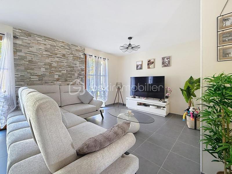 Maison traditionnelle - 134 m² - 6 pièces