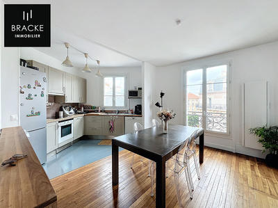 Appartement - 93 m² - 5 pièces