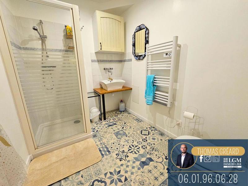 Maison - 470 m² - 18 pièces