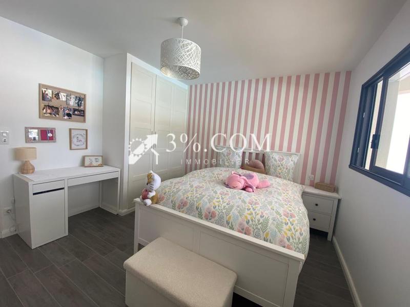 Villa - 185 m² - 6 pièces