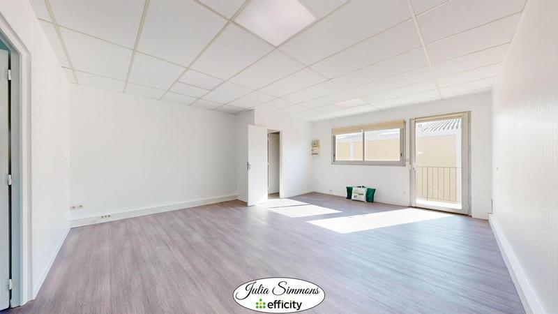 Bureau - 116 m² - 1 pièce