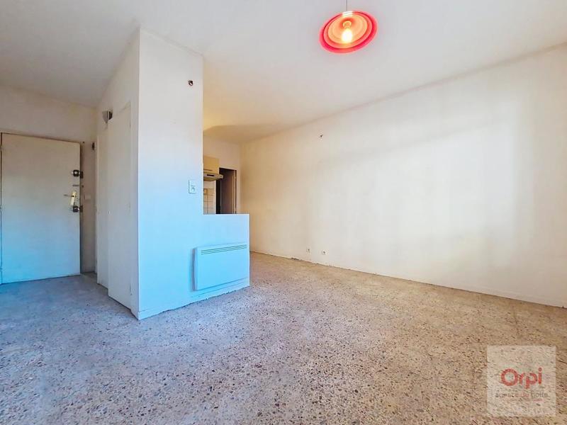 Studio - 32 m² - 1 pièce
