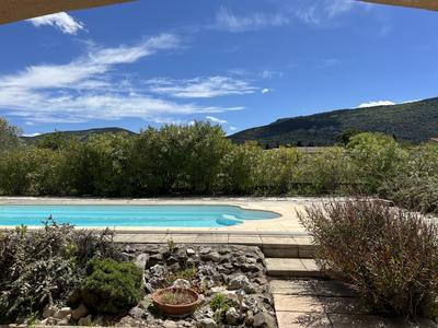 Maison - 156 m² - 6 pièces