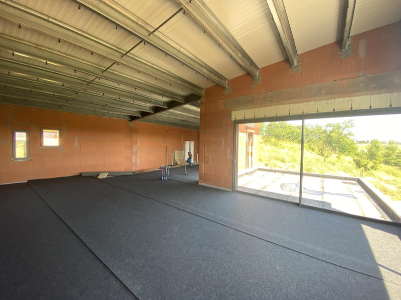 Maison - 360 m² - 5 pièces