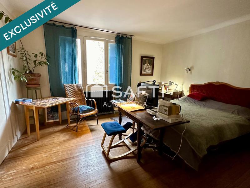 Maison - 137 m² - 6 pièces