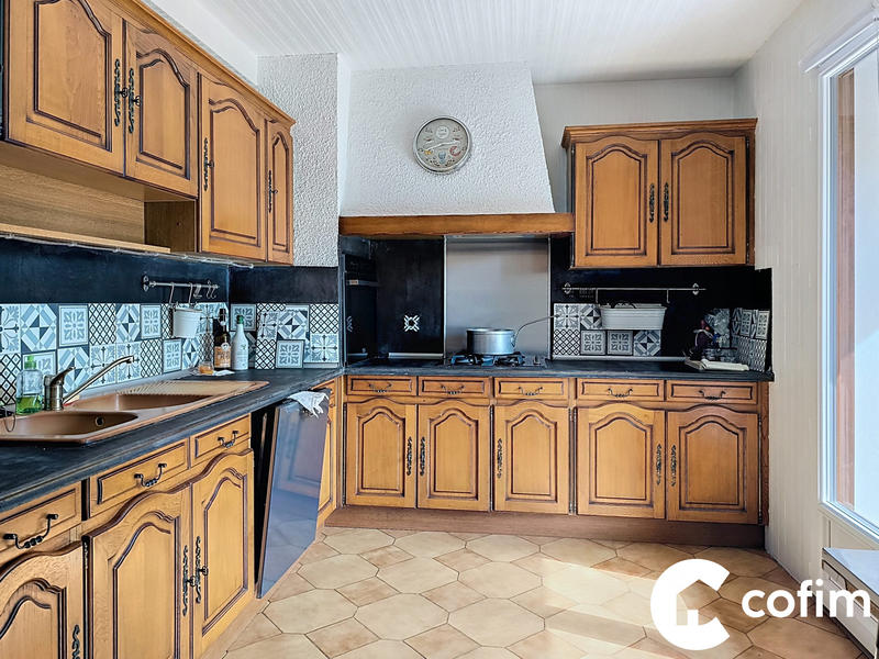 Maison traditionnelle - 133 m² - 5 pièces