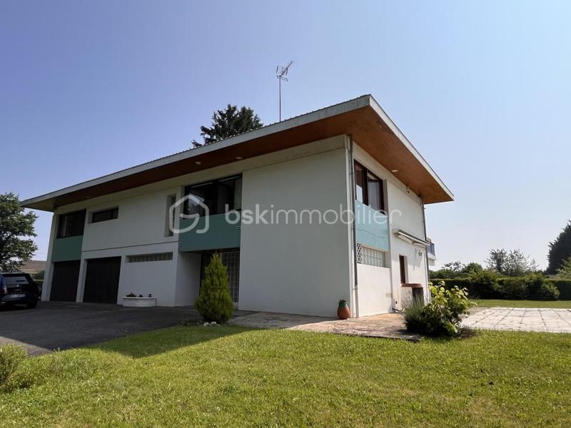 Maison d'architecte - 300 m² - 8 pièces