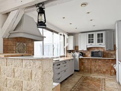 Appartement - 131 m² - 5 pièces