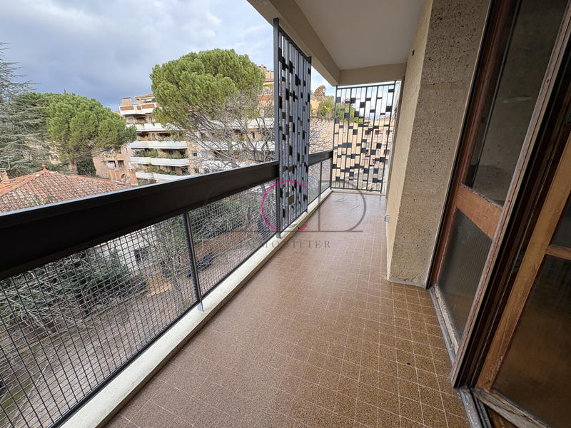 Appartement - 80 m² - 3 pièces