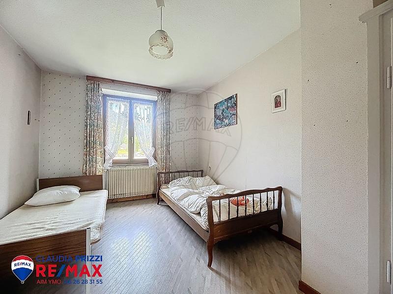 Maison - 255 m² - 9 pièces