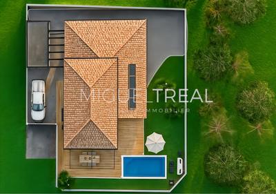 Villa - 180 m² - 6 pièces