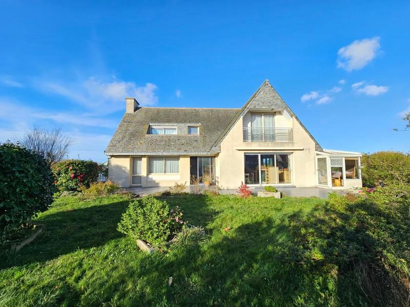 Propriété - 162 m² - 6 pièces