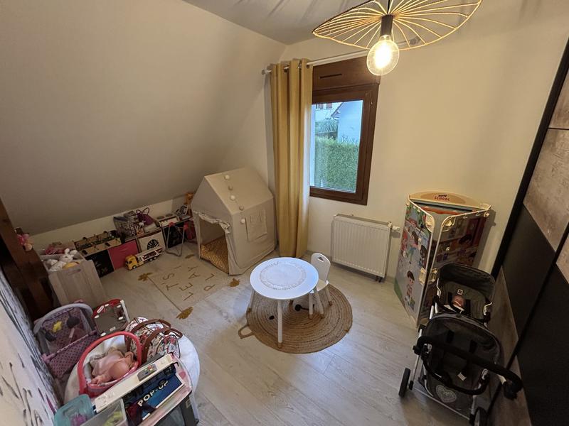 Maison - 180 m² - 7 pièces