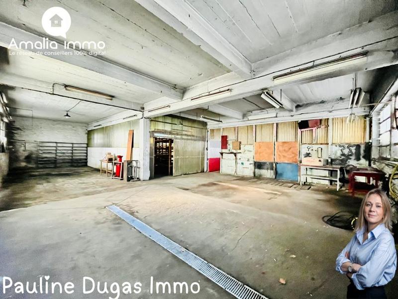 Local commercial - 1 085 m² - 3 pièces