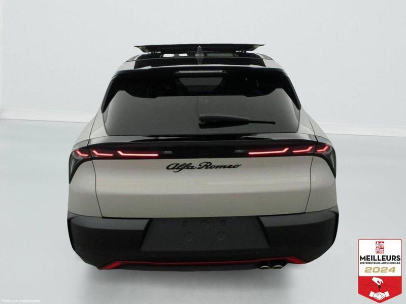 Alfa Romeo Junior 1.2 Ibrida 145 ch eDCT6 Speciale