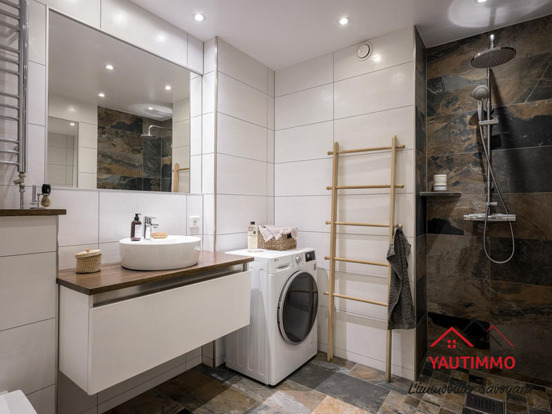 Appartement - 96 m² - 4 pièces