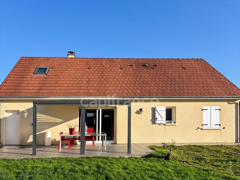 Maison - 90 m² - 4 pièces