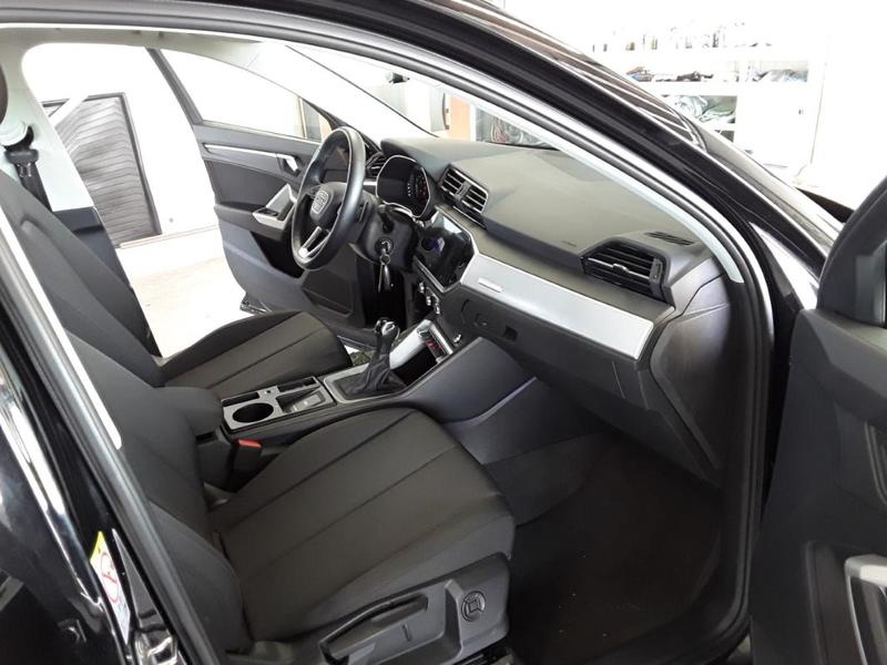 Audi Q3 1.5 Tfsi 35 150 Cv Mh Design s-Tronic 7