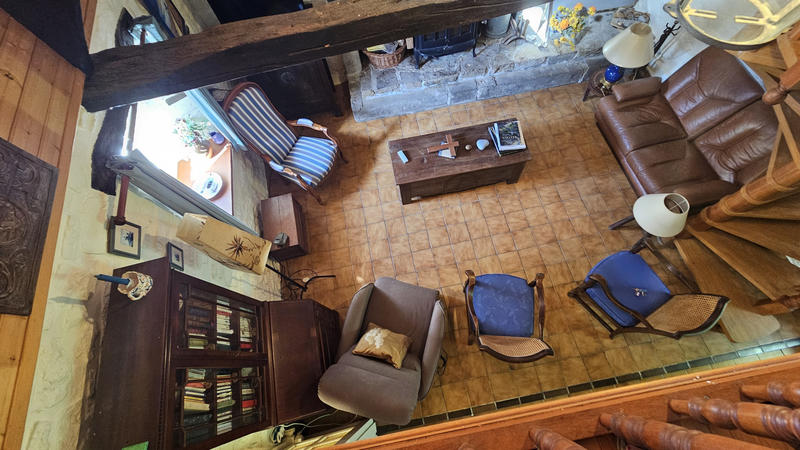 Propriété - 114 m² - 7 pièces