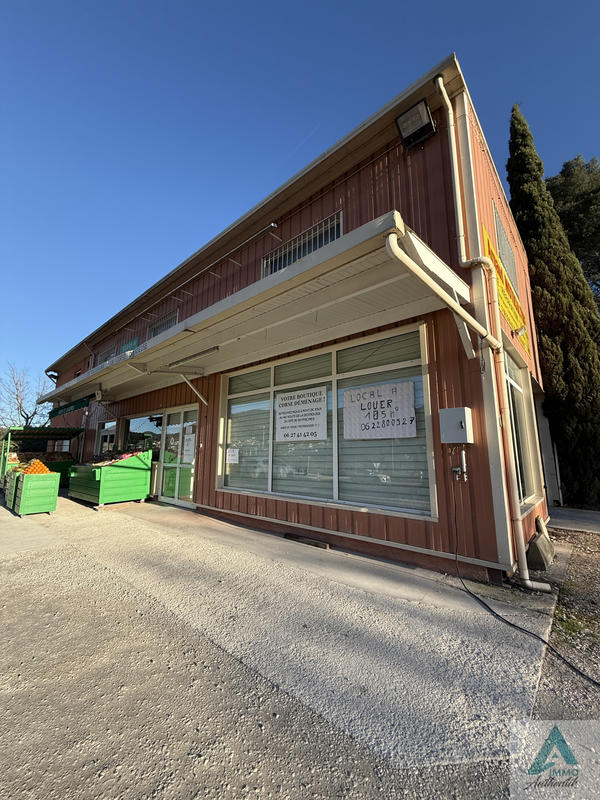 Local commercial - 84 m²