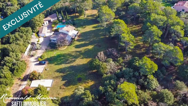 Maison - 240 m² - 9 pièces