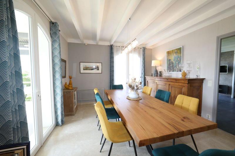 Villa - 193 m² - 7 pièces