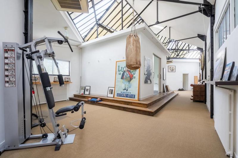 Maison - 407 m² - 5 pièces