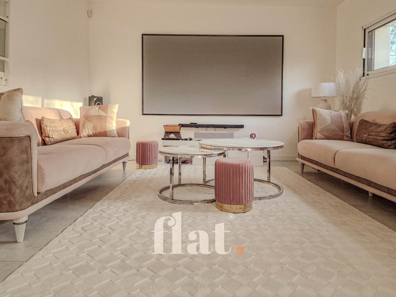 Maison - 172 m² - 8 pièces