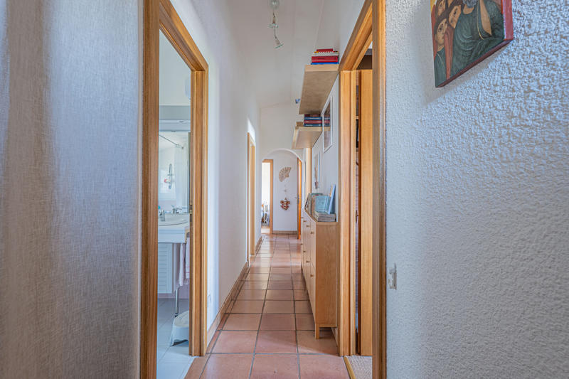 Maison - 180 m² - 8 pièces