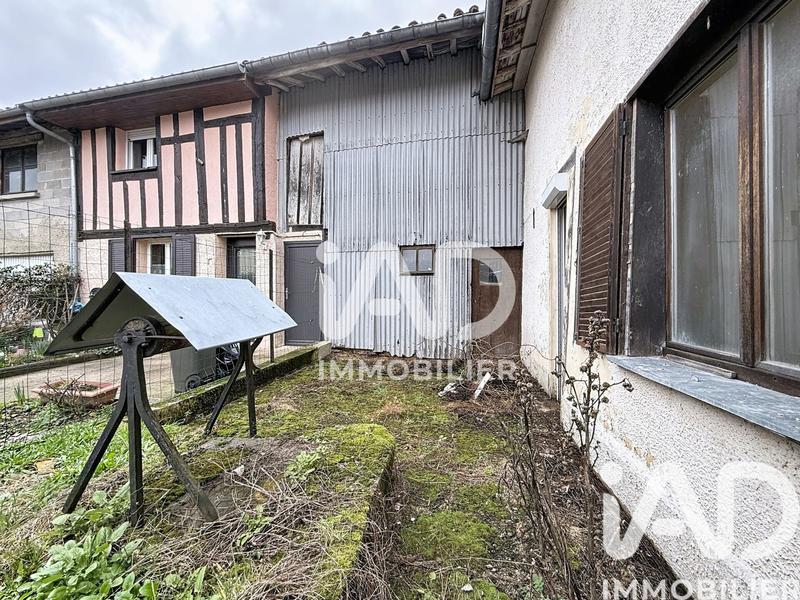 Maison - 99 m² - 5 pièces