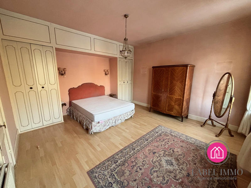 Maison - 189 m² - 6 pièces