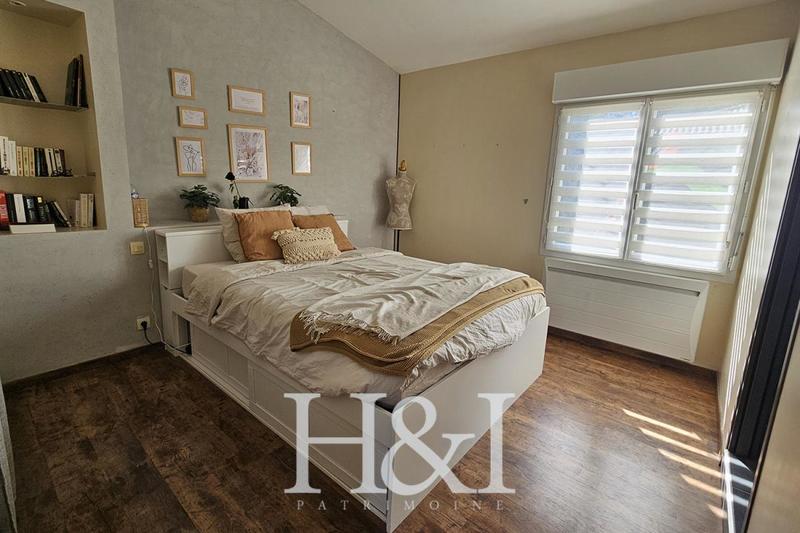 Propriété - 145 m² - 5 pièces