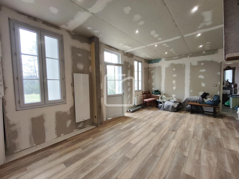 Maison - 110 m² - 4 pièces