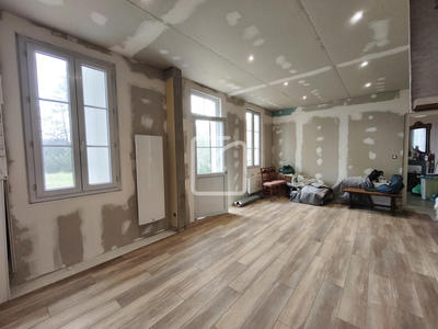 Maison - 110 m² - 4 pièces