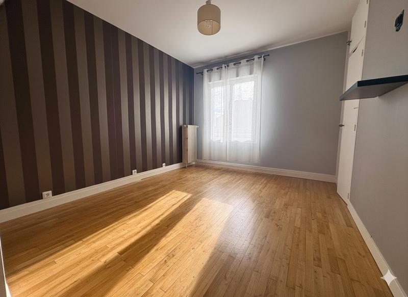 Maison traditionnelle - 150 m² - 6 pièces