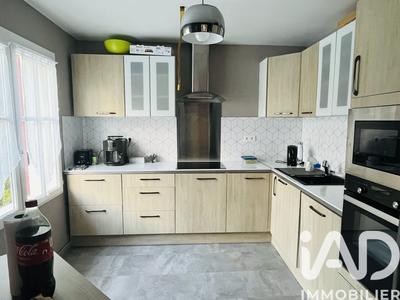 Maison - 76 m² - 4 pièces