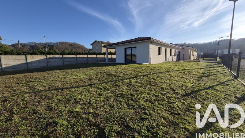 Maison - 96 m² - 5 pièces