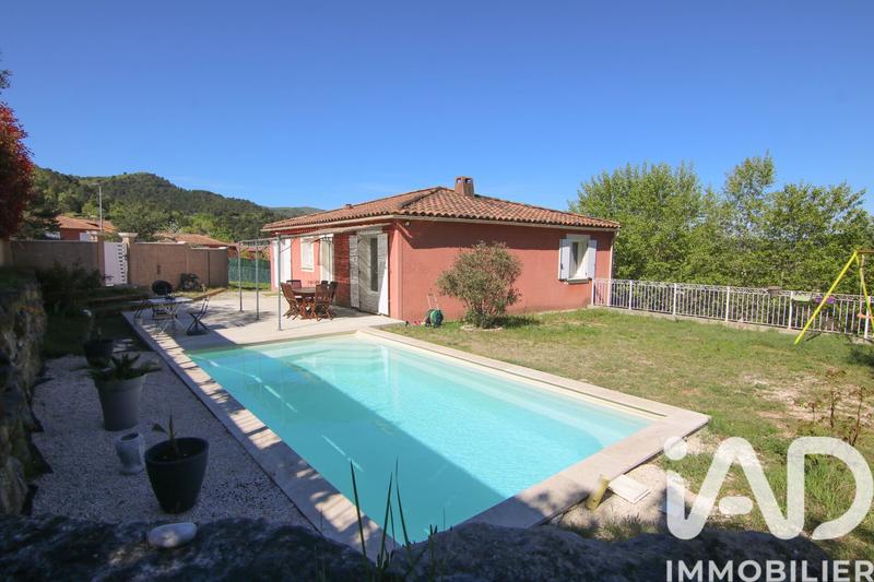 Maison - 98 m² - 4 pièces