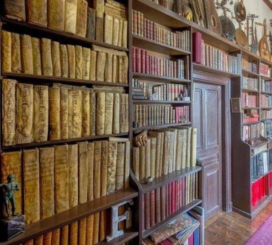 Manoir - 1 500 m² - 25 pièces