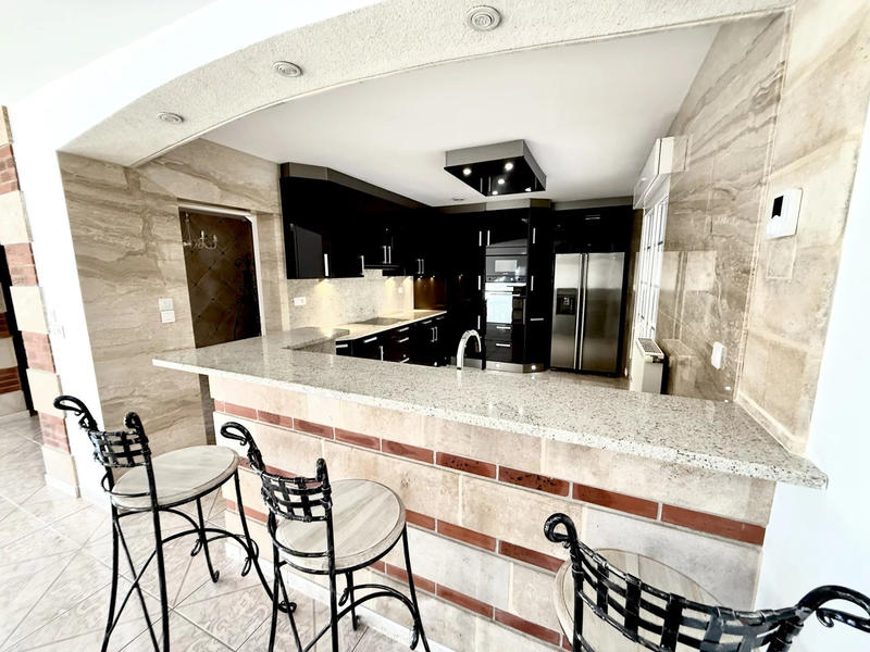 Villa - 230 m² - 7 pièces